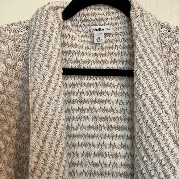 Croft & Barrow, Sleeveless Cardigan, XL - Picture 2 of 2